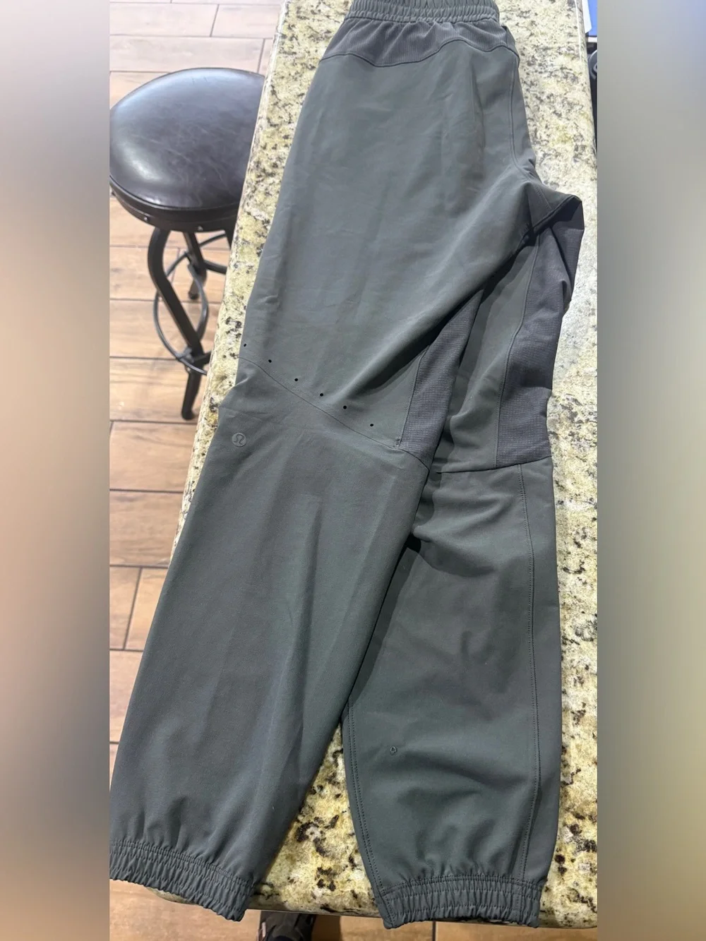 Lulu lemon Men's Dark Gray Athletic Jogger Pants